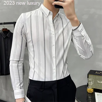 Primavera e 2022 Verão Nova Moda masculina Blusa de Manga comprida Listrada Tops do sexo Masculino Slim Fit Business Casual de Alta Qualidade Camisas W242
