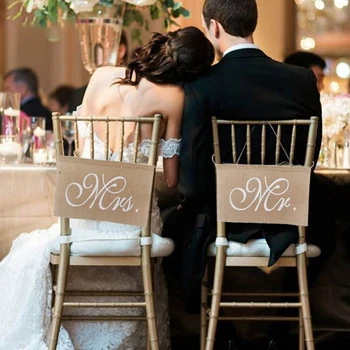 Novo Mr. & Mrs. Serapilheira Cadeira Banner Definir Cadeira Sinal Grinalda Rústica Para Festa de Casamento, Decorações de 30 x 20cm venda Quente